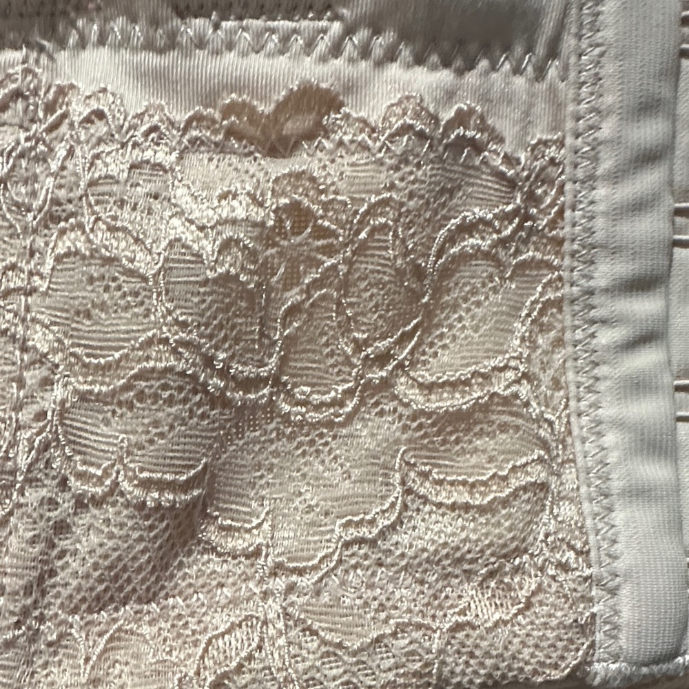 Torrid Lace Women's Push Up Strapless Bra in Nude Size 42DDD - Picture 3 of 4